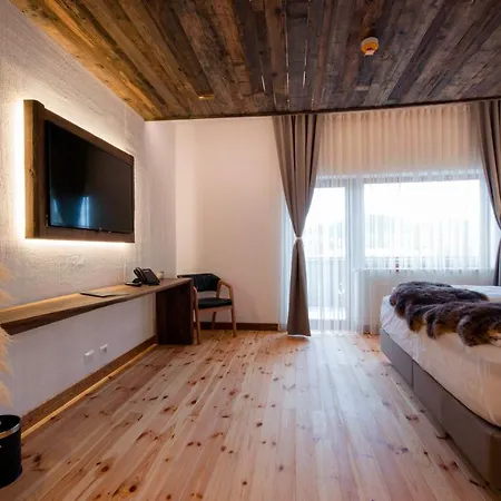 Hotel Hanul Bucovinei *