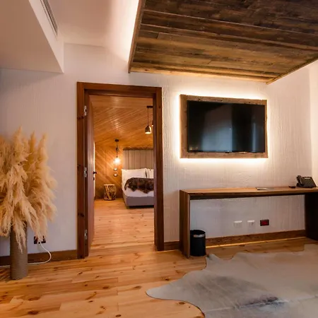 Hotel Hanul Bucovinei *